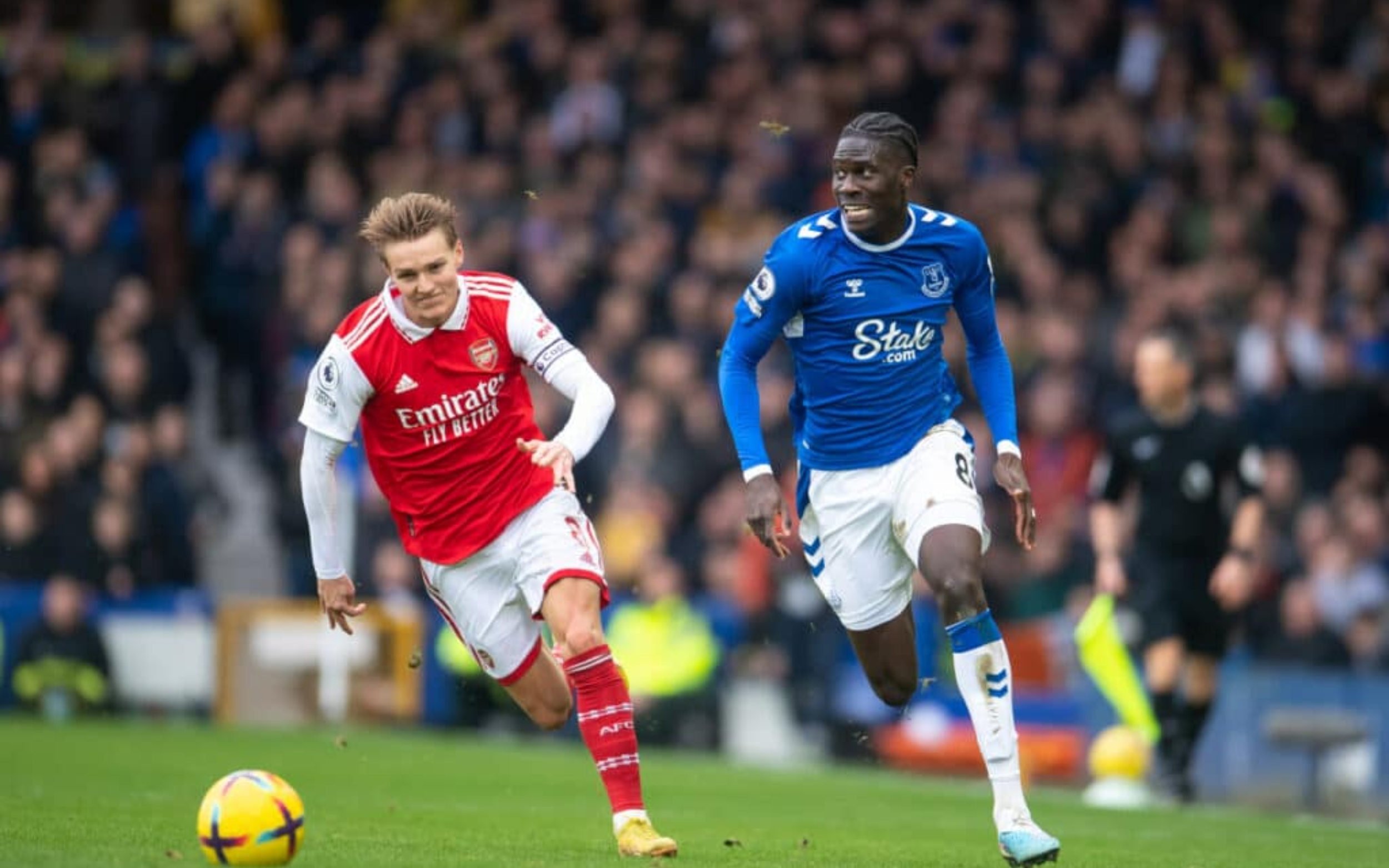 Arsenal là ứng viên nặng ký cho chiến thắng trong trận đấu với Everton