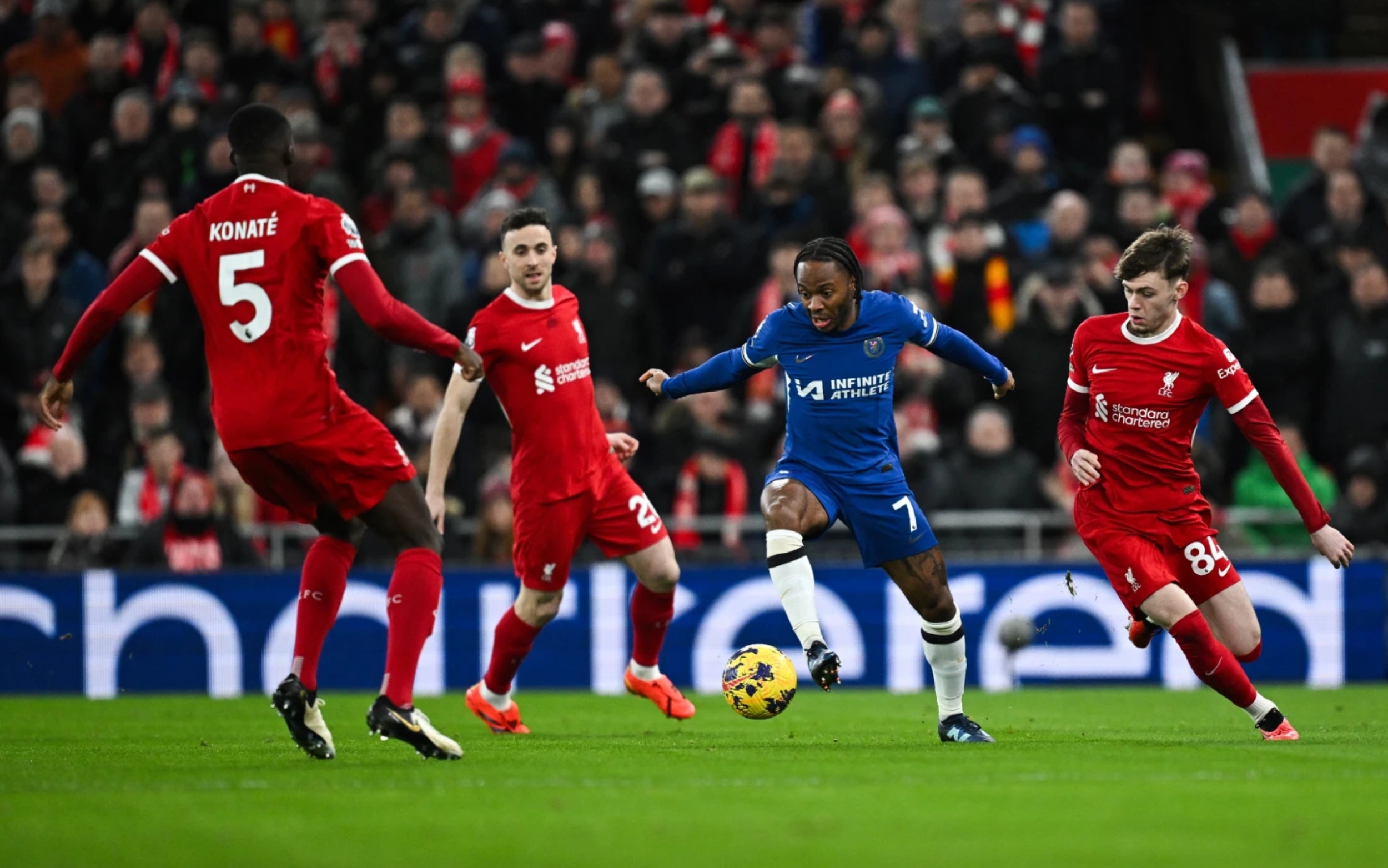 Liverpool đánh bại Chelsea, tiếp tục đăng quang