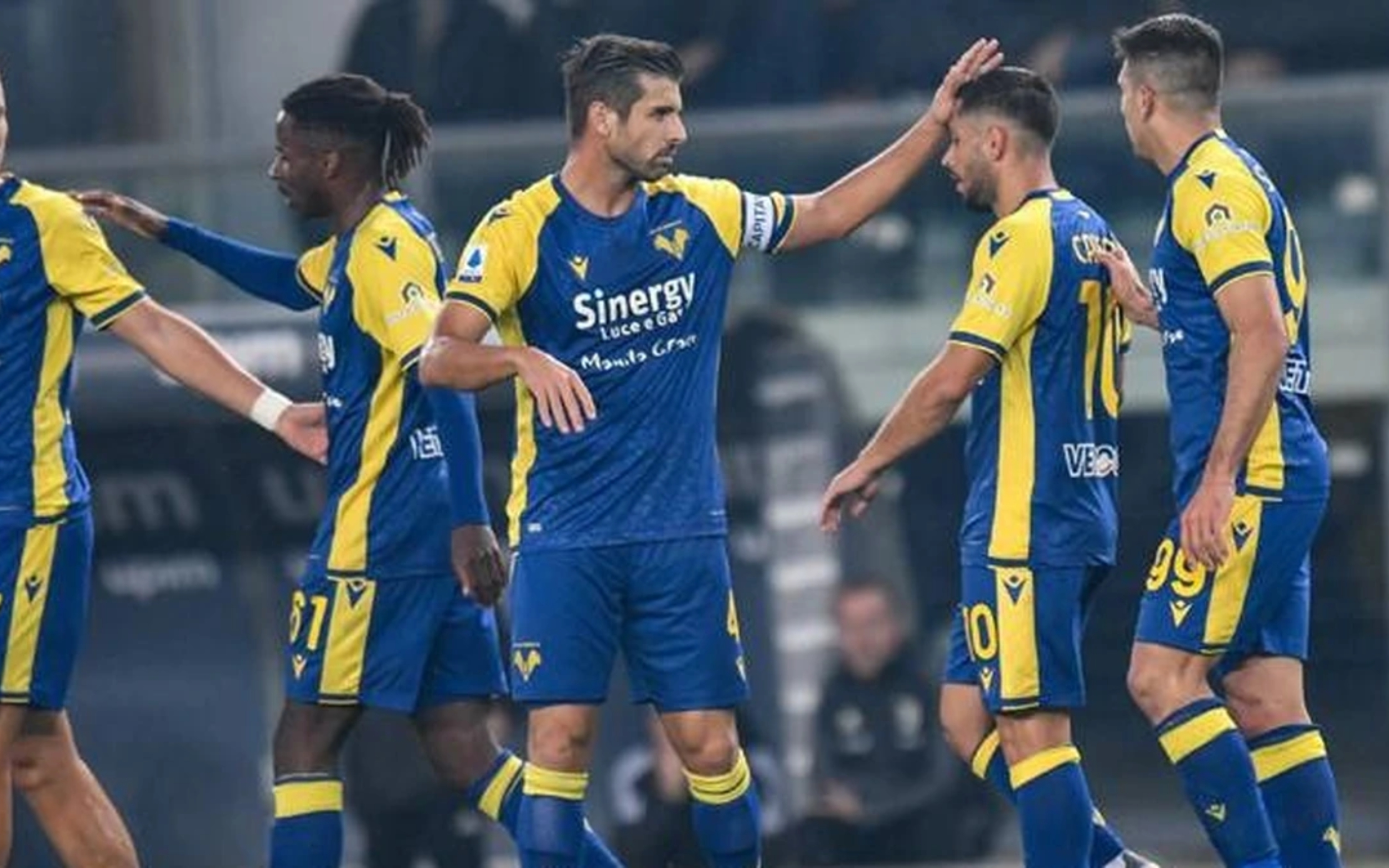 Những thay đổi mới trong lực lượng của 2 đội