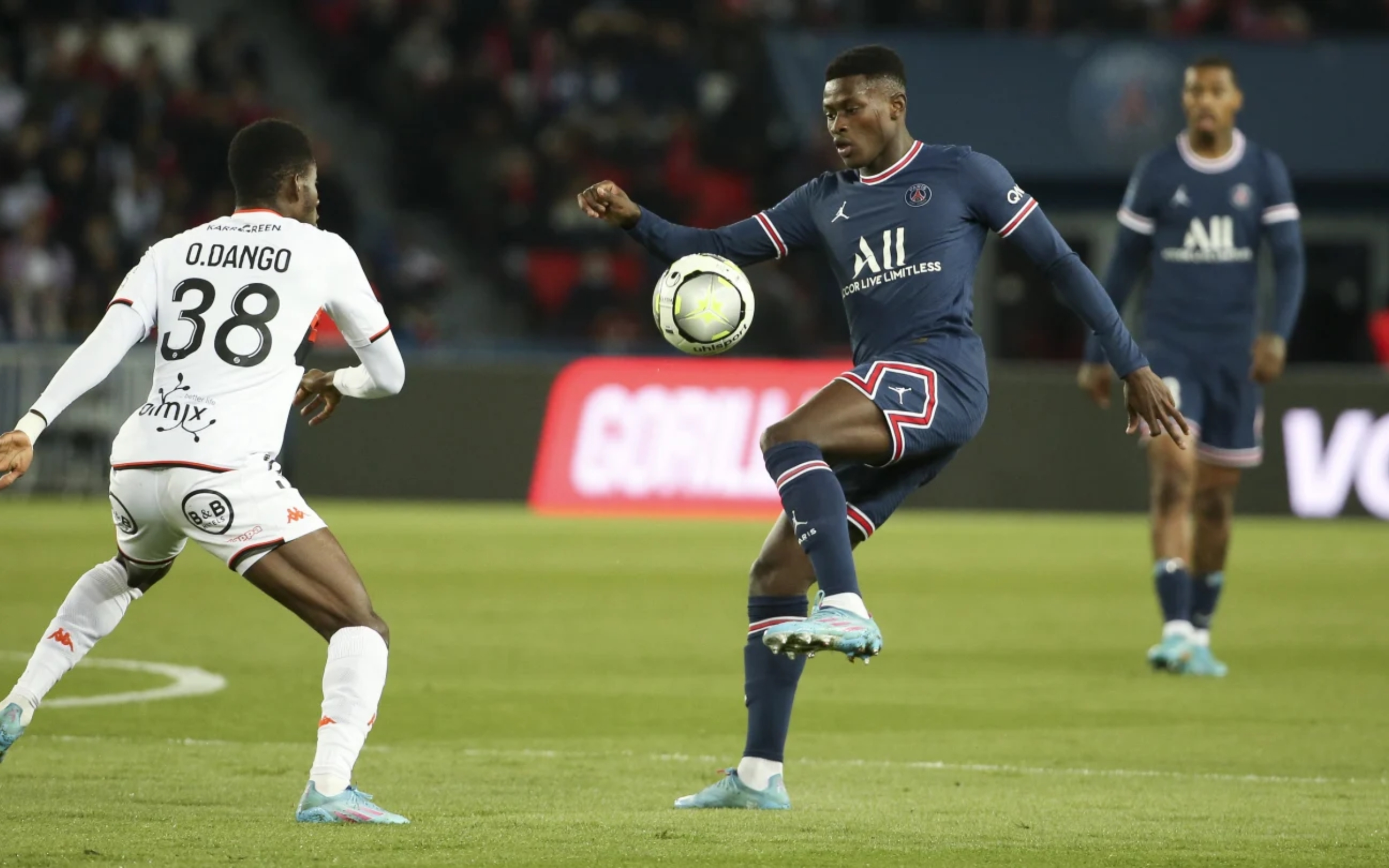 PSG vẫn giữ tốt được phong độ trong khi Lorient gặp nhiều khó khăn